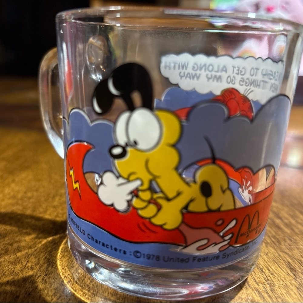 Two 1978 McDonald’s Garfield Glasses Mugs - Picture 3 of 6